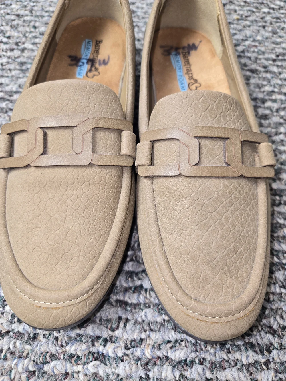 Baretraps Addison Women's Memory Foam Loafers Brown Size 6M